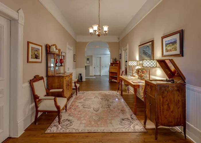 1898 Waverly Inn